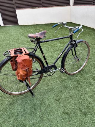 Bicicleta antigua Esbelta