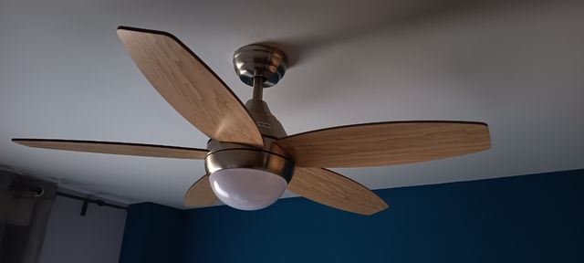 Ventilador de techo con luz, energysilence 495