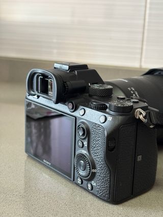 Sony α7 III + objetivo 