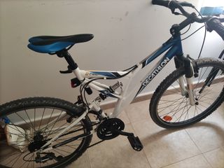 Bicicleta Rockrider Mountain Bike
