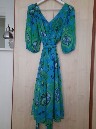 Vestido azul y verde estampado