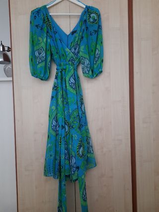 Vestido azul y verde estampado