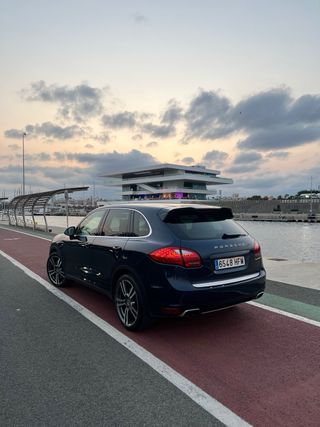 Porsche Cayenne 2012