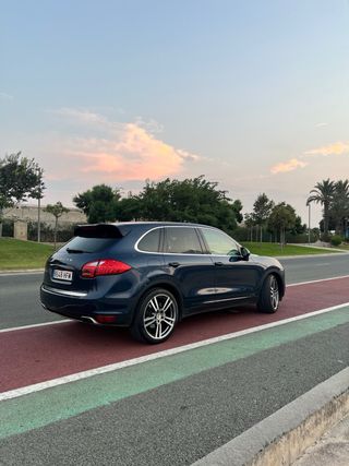 Porsche Cayenne 2012