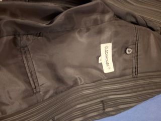 Traje negro pinstripe hombre