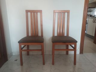 2 sillas de madera - Comedor