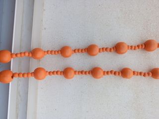 Collar madera naranja
