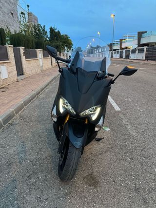 Yamaha TMax 530 DX 2020- Impecable