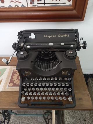 Máquina escribir Hispano Olivetti M40