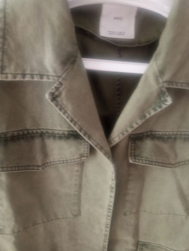 Chaqueta Mango verde oliva