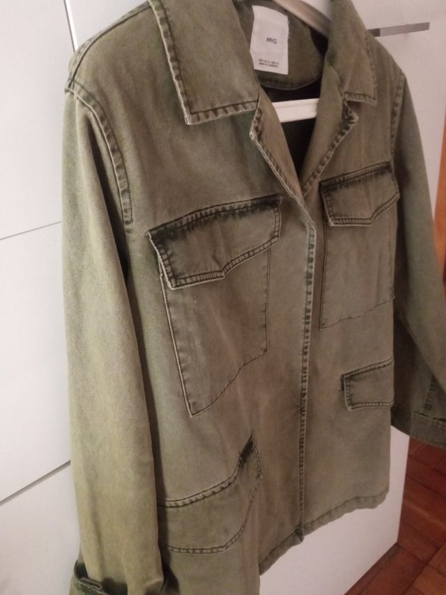 Chaqueta Mango verde oliva