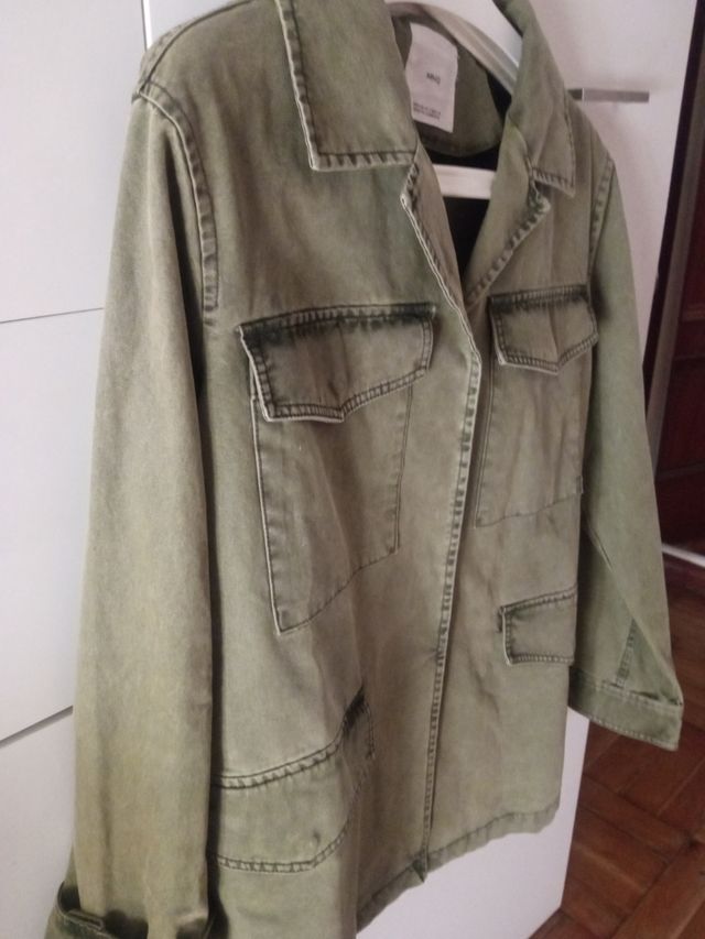 Chaqueta Mango verde oliva