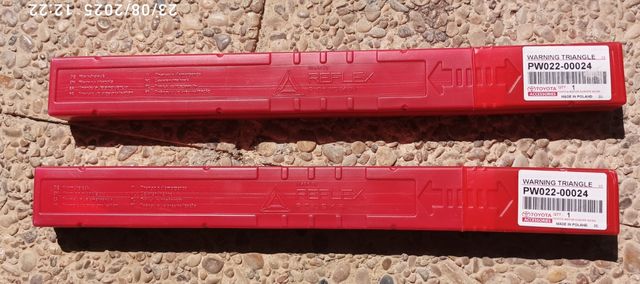 Triángulos reflectantes Toyota