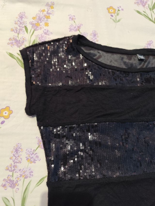 Camiseta negra Pimkie lentejuelas