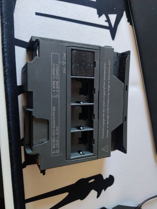 Módulo Siemens 6ES7 331-7KB02-0AB0