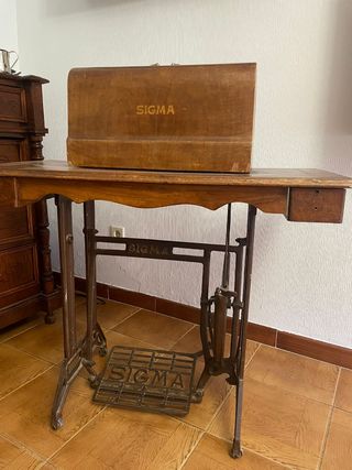 Máquina coser Sigma antigua