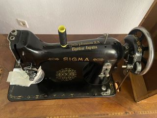 Máquina coser Sigma antigua
