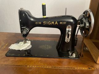 Máquina coser Sigma antigua