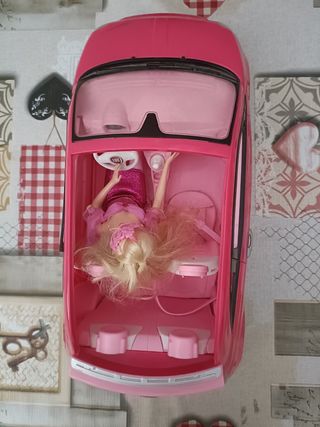 Auto rosa Barbie Fiat 500