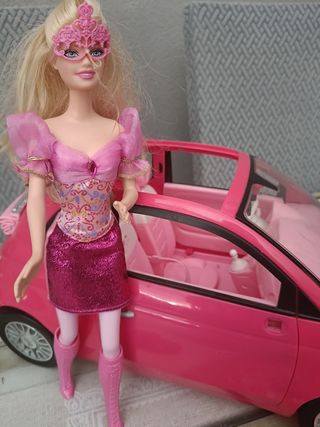 Auto rosa Barbie Fiat 500