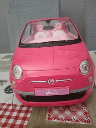 Auto rosa Barbie Fiat 500
