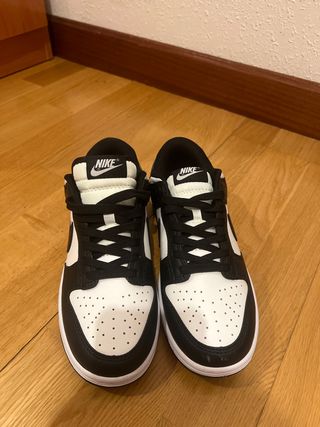 Nike Dunk Low - 39 - Blancas y Negras