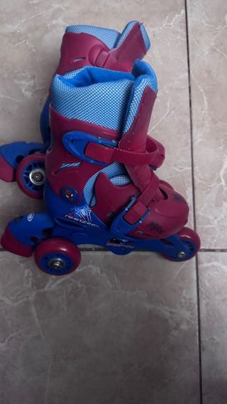 Patines Spiderman niños
de la talla 27 a la 30

