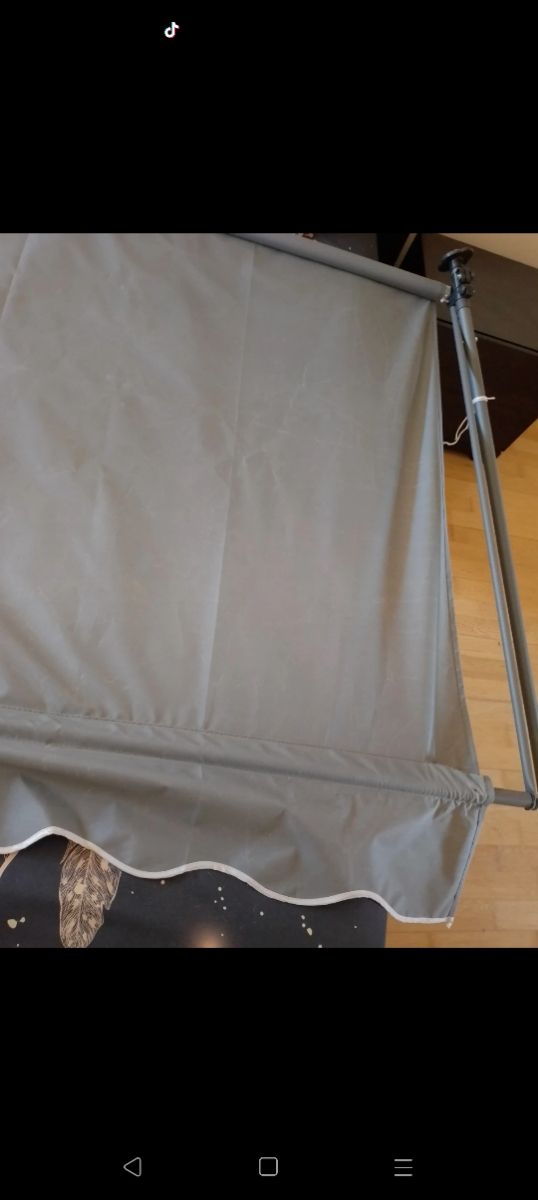 Toldo terraza retráctil beige