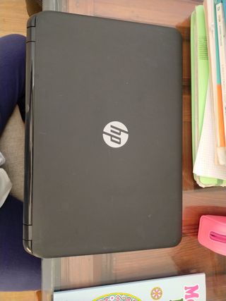  2 portátiles HP 250 G3 Notebook PC. 