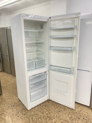 NEVERA MARCA BALAY A+++ no frost