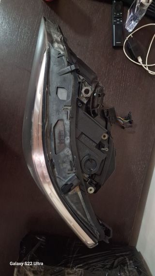 Faro BMW E60 Bi-Xenón Izquierdo con bombillas incl