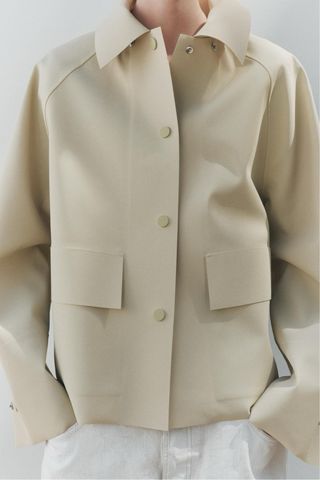 Chubasquero ZARA beige - Talla M, con etiqueta.