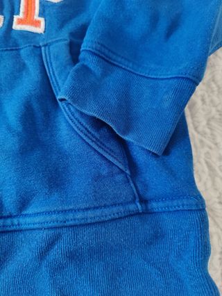 Talla 4-5 años Sudadera GAP niño azul