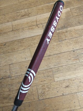 Putter Odyssey White Hot XG Nro 1 con funda