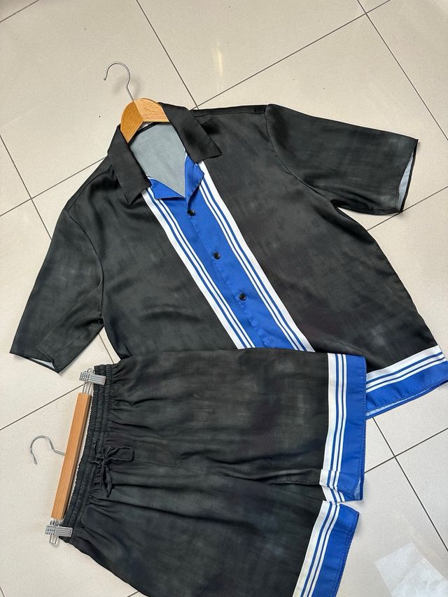 Conjunto Zara seda azul-negro elegante