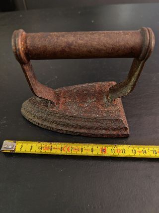 Plancha de hierro antigua