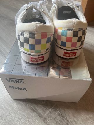 Vans x MoMA Old Skool