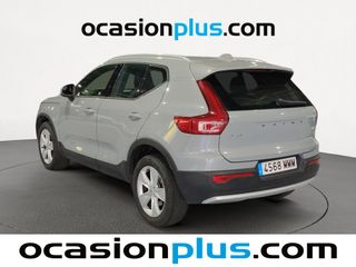 Volvo XC40 B3 G Momentum Pro Auto 120 kW (163 CV)