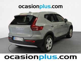 Volvo XC40 B3 G Momentum Pro Auto 120 kW (163 CV)