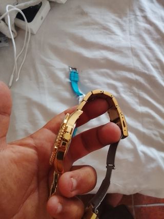 2 Relojes: Azul & Dorado