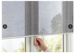 Estor enrollable sin cordón gris