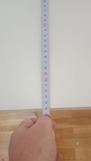 Escritorio blanco con cajones