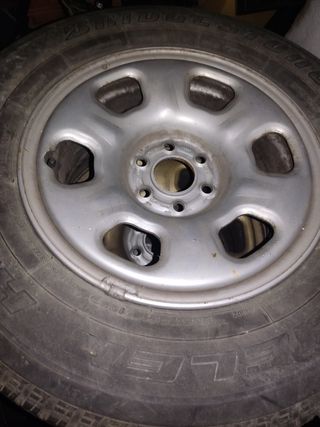 Llantas Nissan 16" usadas