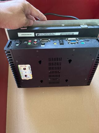 Pantalla táctil - Ordenador silencioso