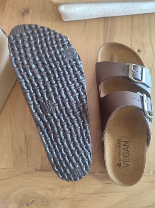 Chanclas El Naturalista Marrón