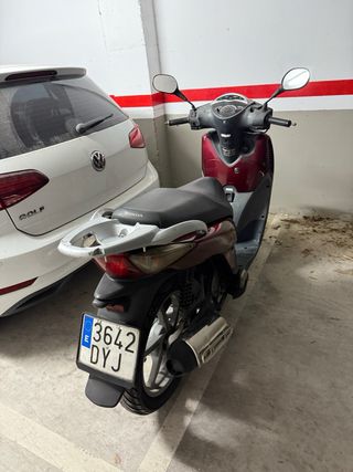 Honda SH 125i - Moto Scooter