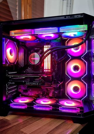 PC RTX 4070 12GB, Ryzen 7 5700X, 32GB RAM GARANTÍA