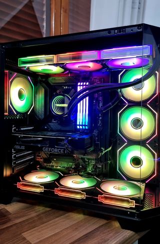 PC RTX 4070 12GB, Ryzen 7 5700X, 32GB RAM GARANTÍA