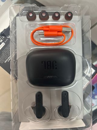 JBL Tune 230NC TWS negros