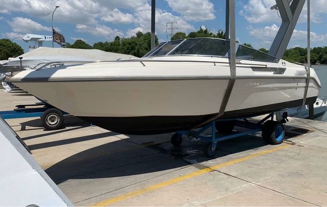 Barco Cranchi 7,5m Volvo Penta 5,7 L V8 renovado